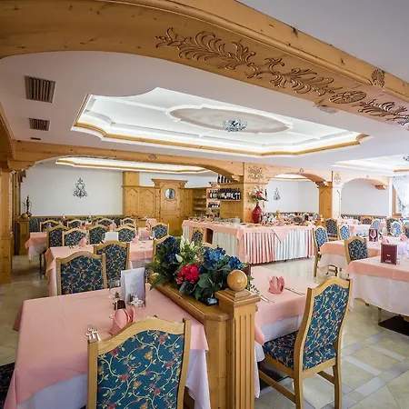 Hotel St. Raphael-3